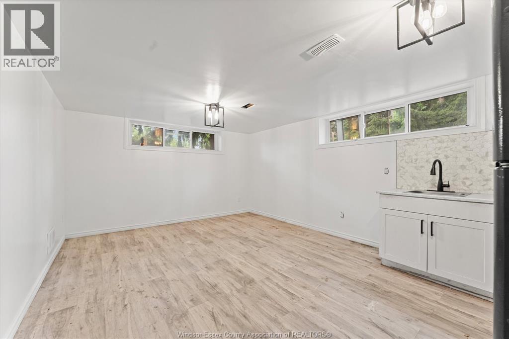 4065 Dougall - 19