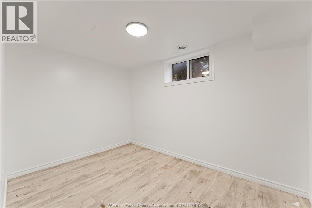 4065 Dougall - 24