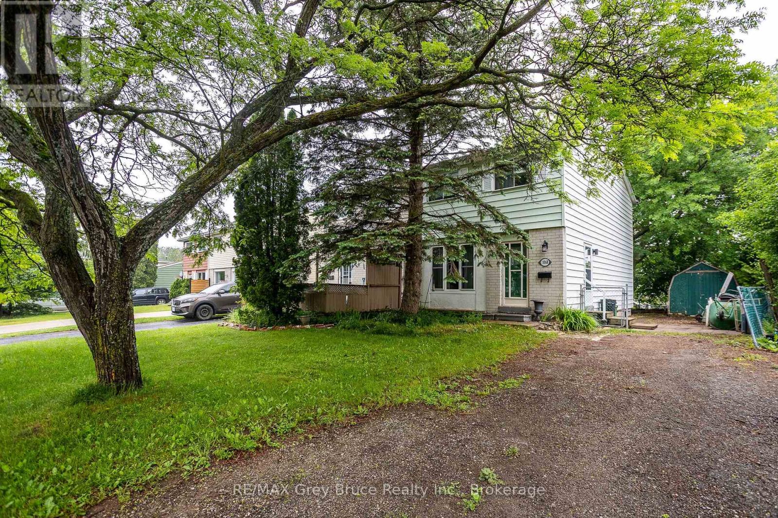1068 11TH STREET E - 2