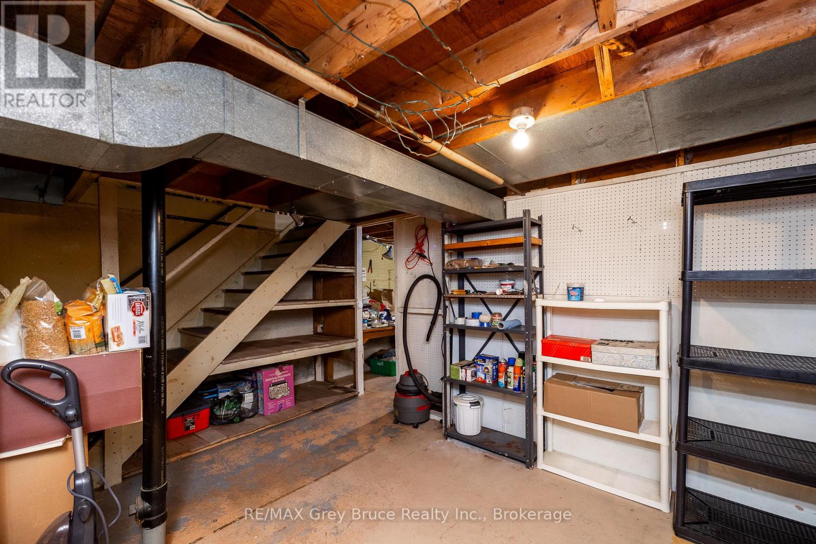 1068 11TH STREET E - 21