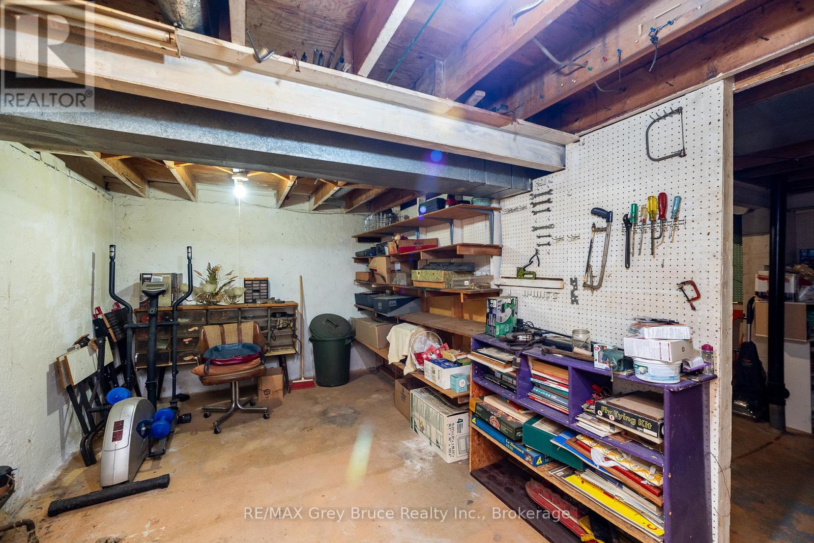 1068 11TH STREET E - 23