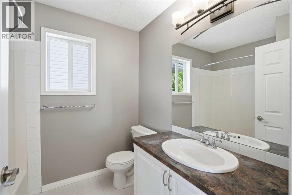 4 piece bath on secondary level