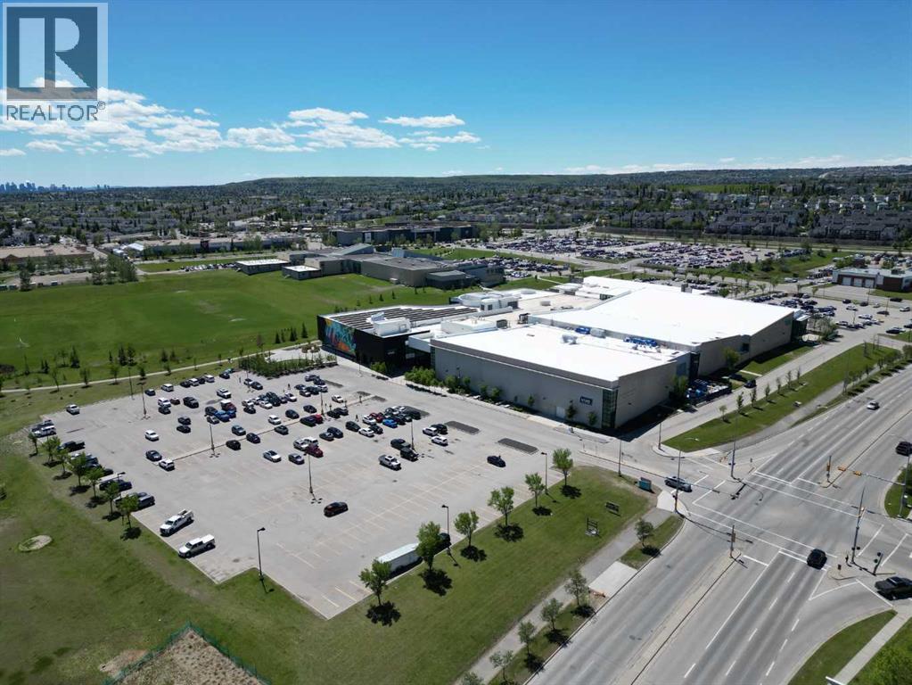 Vivo rec centre just 2 streets down from the home