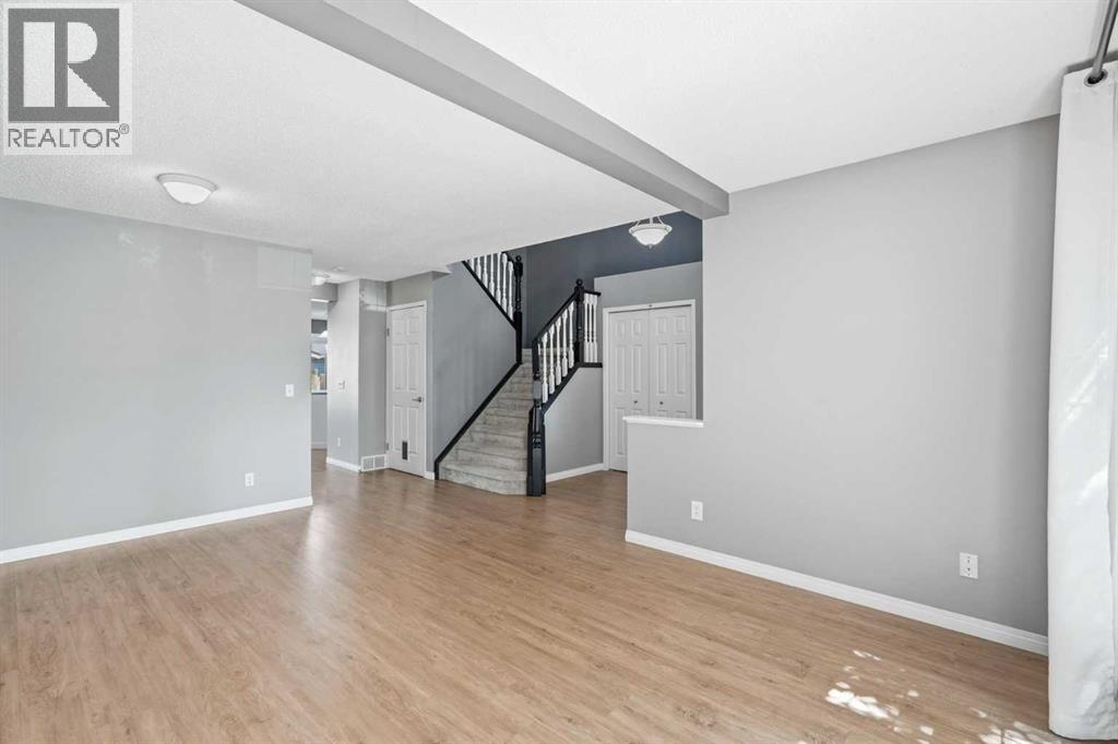 Oversized south facing warm living room