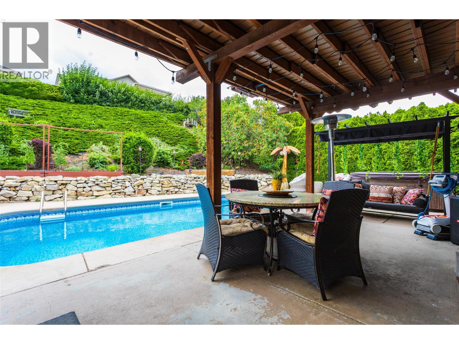 2838 Salish Road - 14