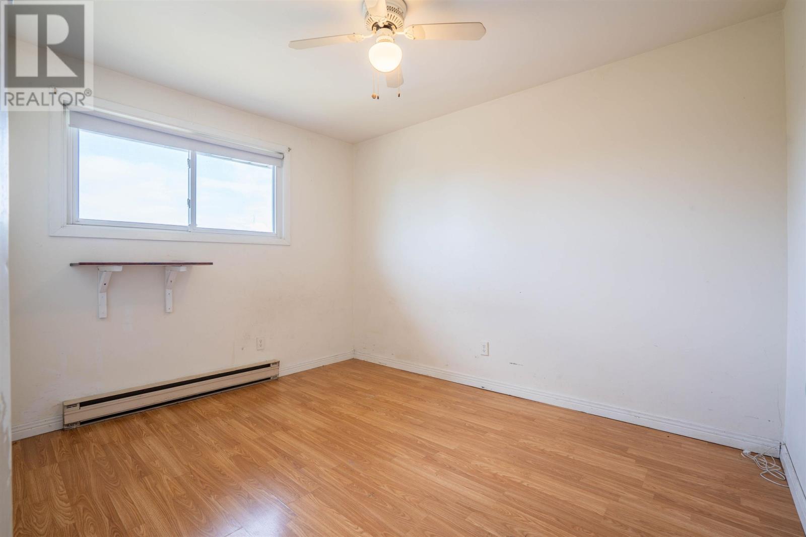 61 Robin ST - 15