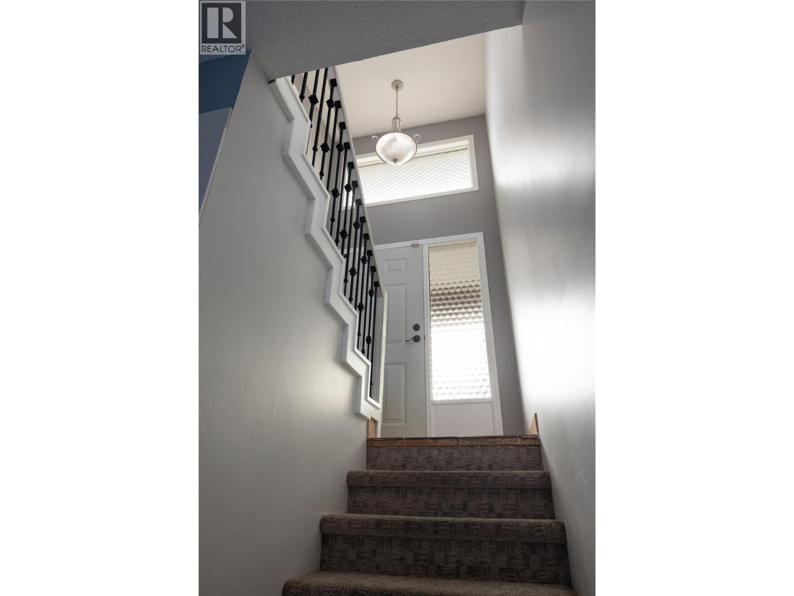3409 39 Avenue - 39