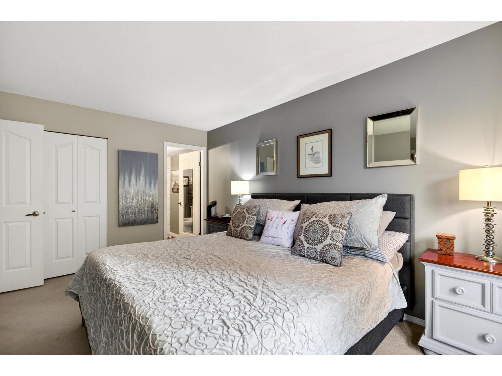 216 5360 205 STREET, Langley