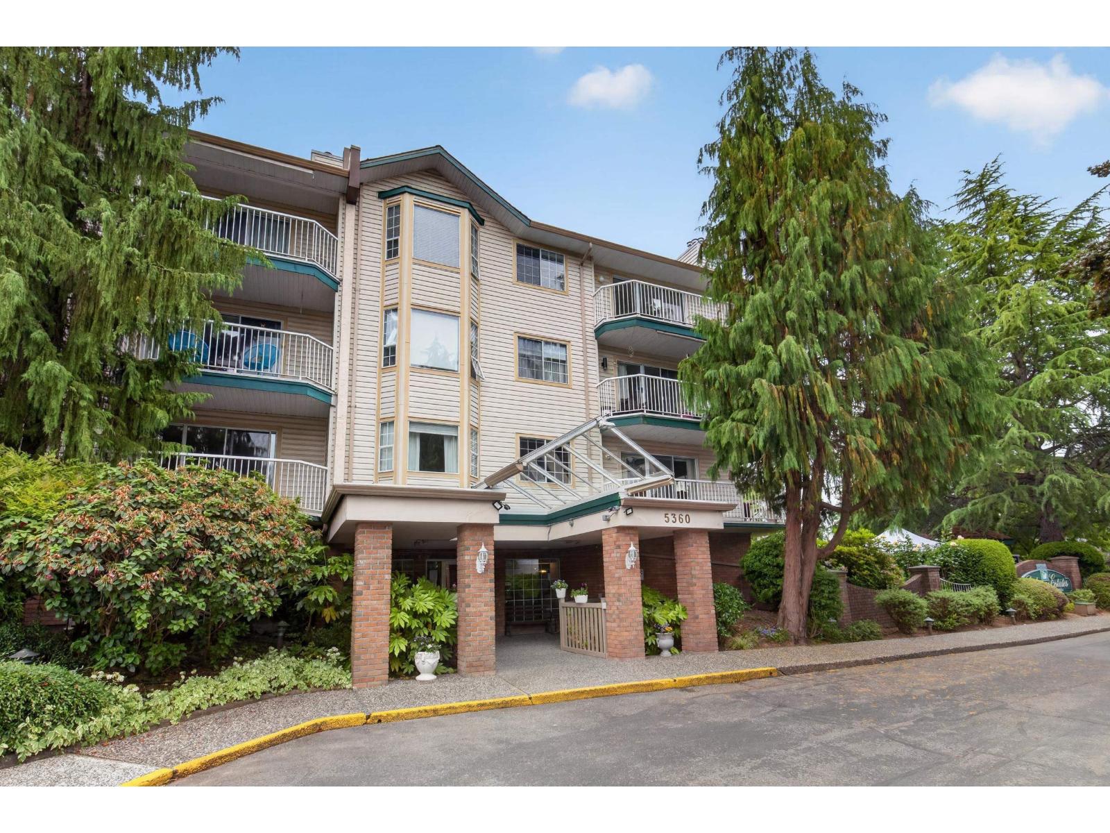 216 5360 205 STREET, Langley