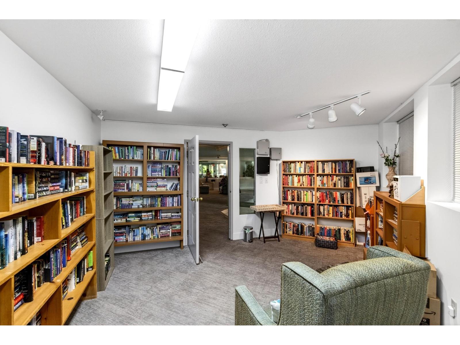 216 5360 205 STREET, Langley