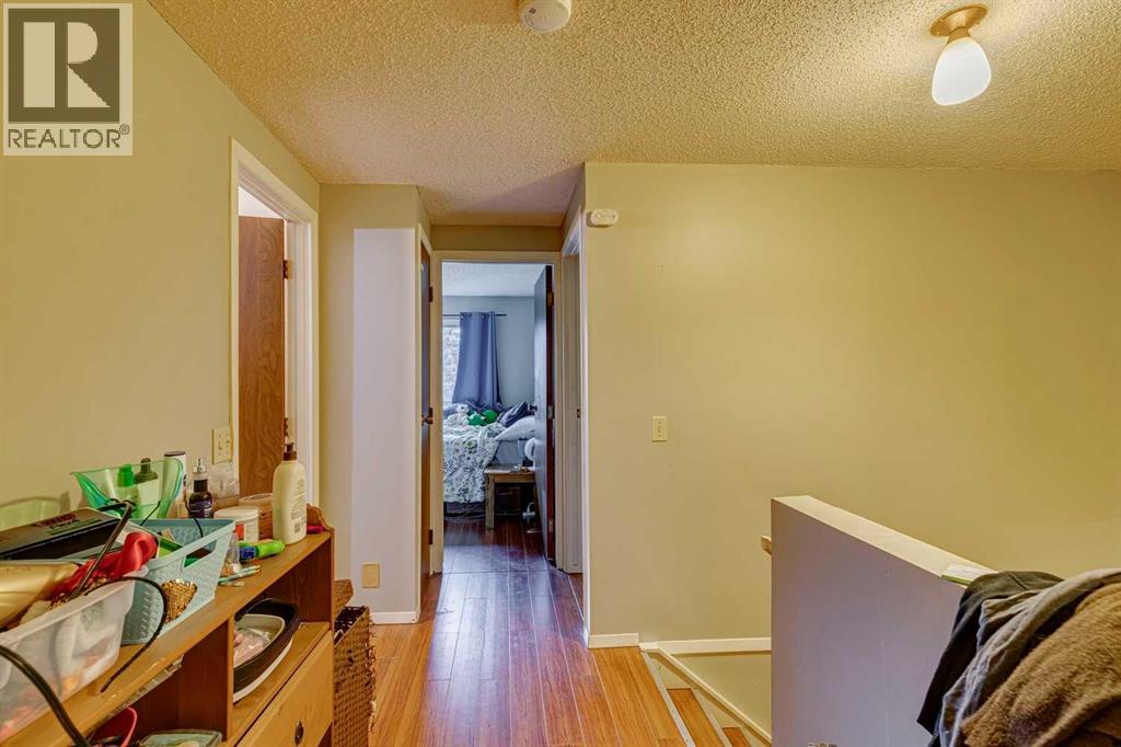 864 Queensland Drive SE — photo 23