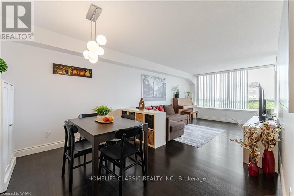 #617 1001 CEDARGLEN GATE - 17