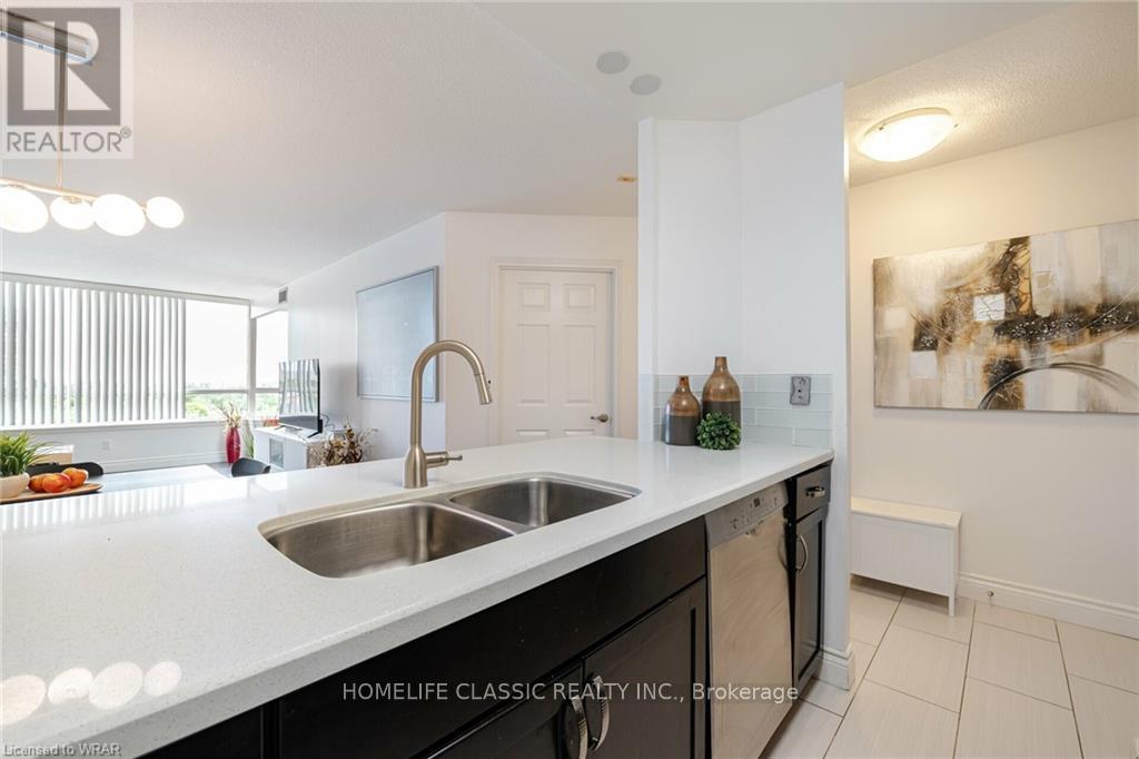 #617 1001 CEDARGLEN GATE - 23