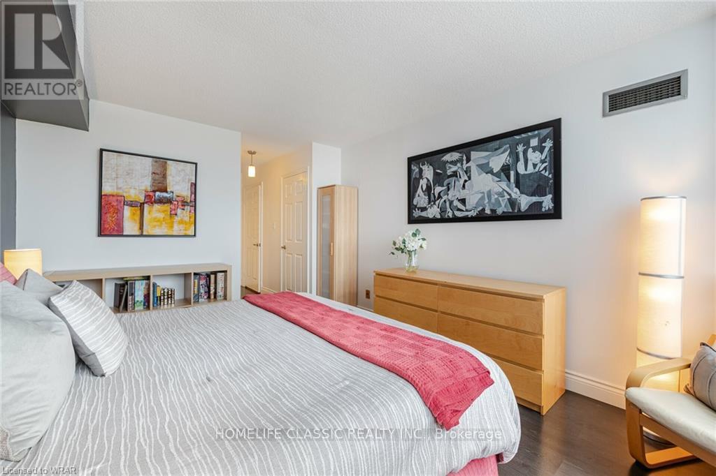 #617 1001 CEDARGLEN GATE - 25