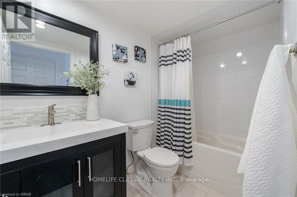 #617 1001 CEDARGLEN GATE - 26