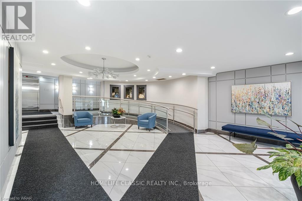 #617 1001 CEDARGLEN GATE - 4