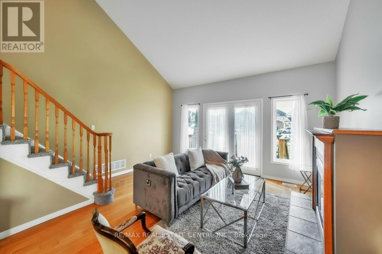 35 CAMERON COURT - 14
