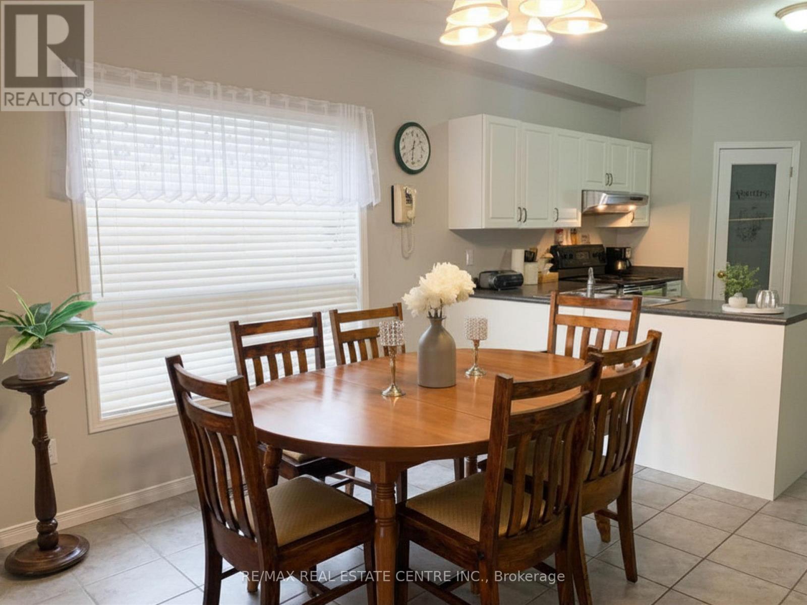 35 CAMERON COURT - 8