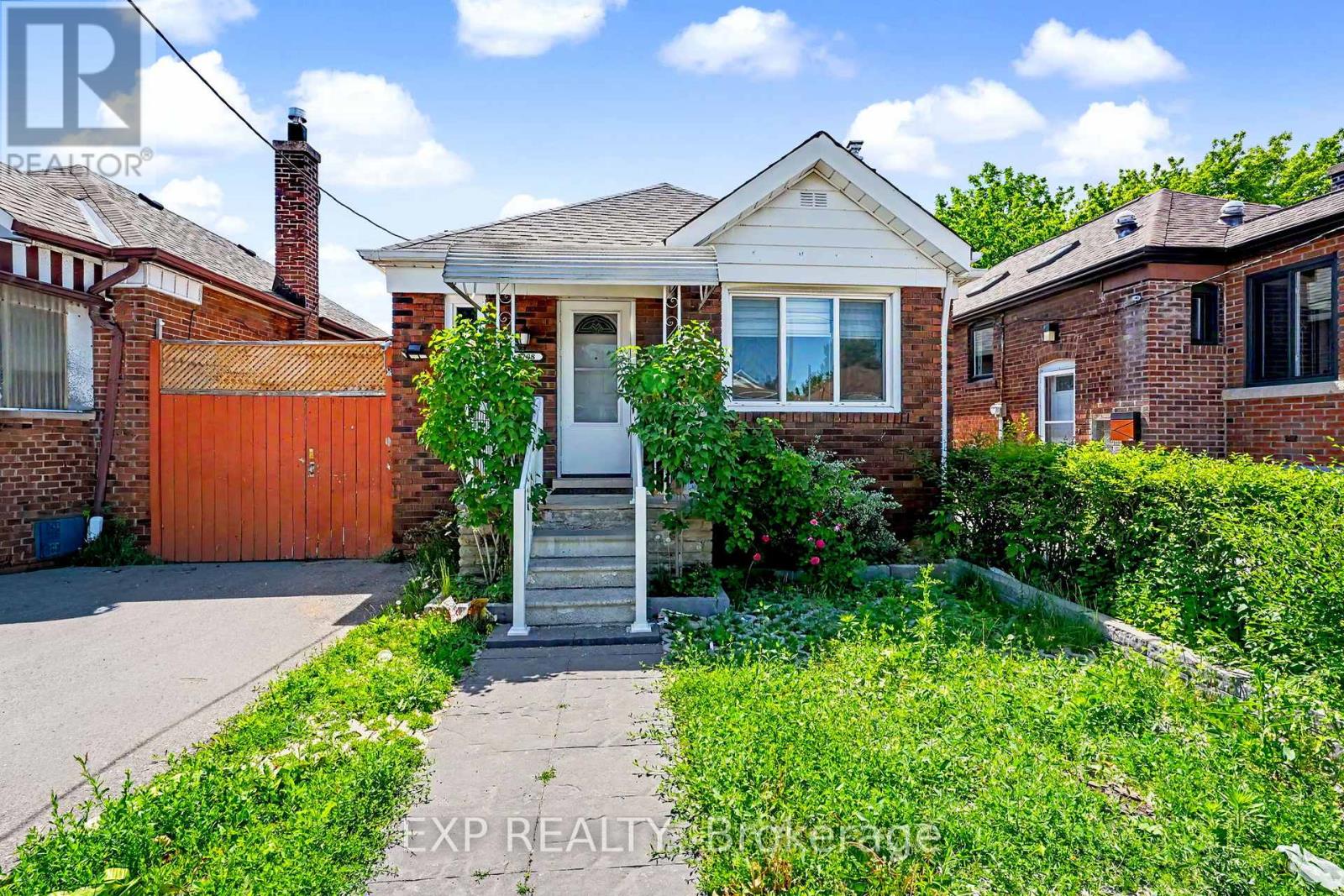 Listing photo of 1788 KEELE STREET