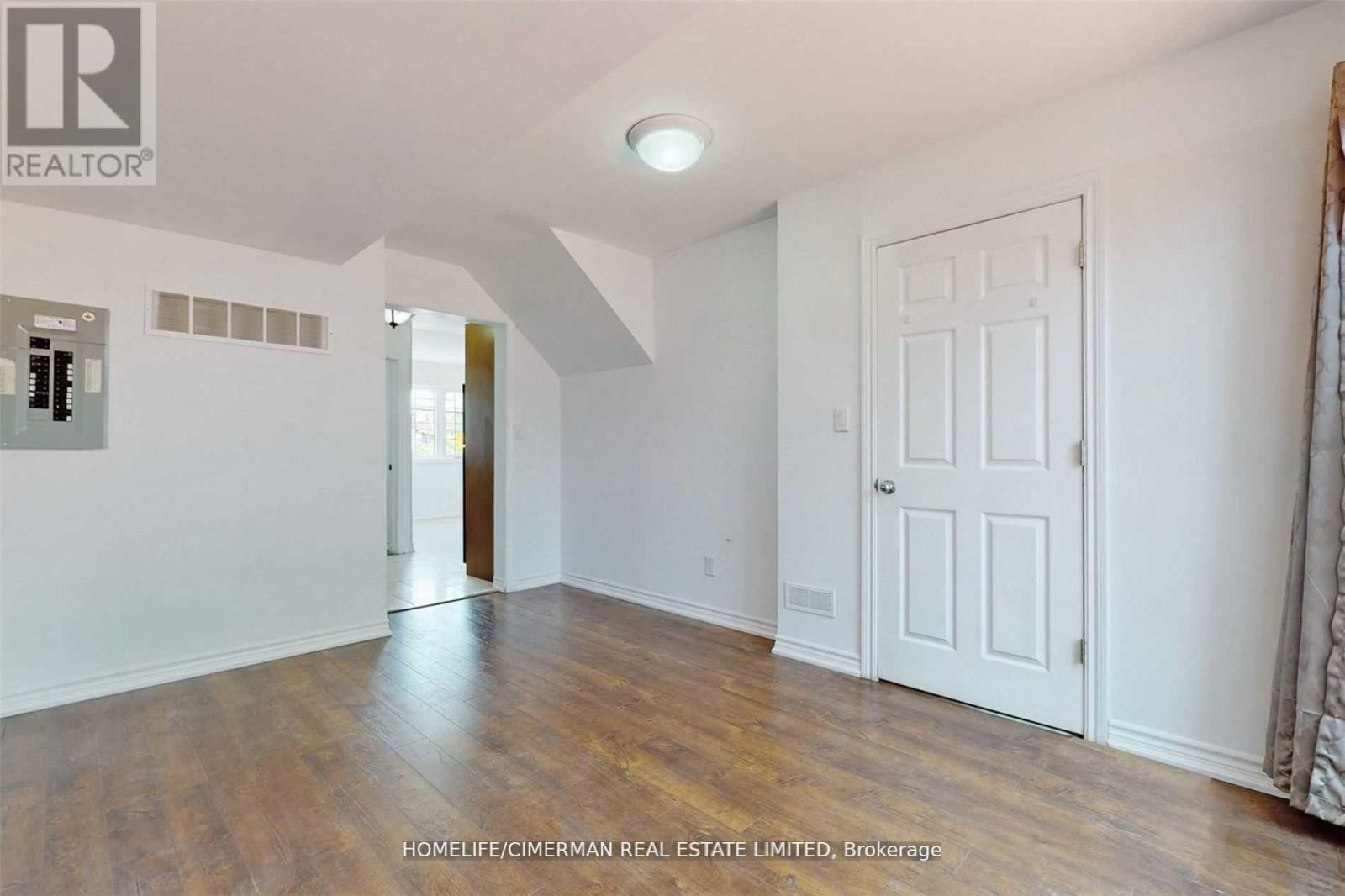 61 SCARLETT ROAD - 14