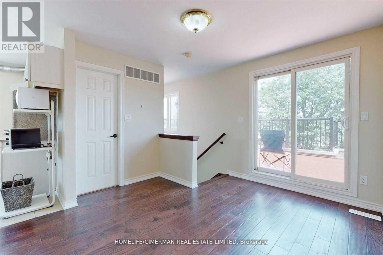 61 SCARLETT ROAD - 18