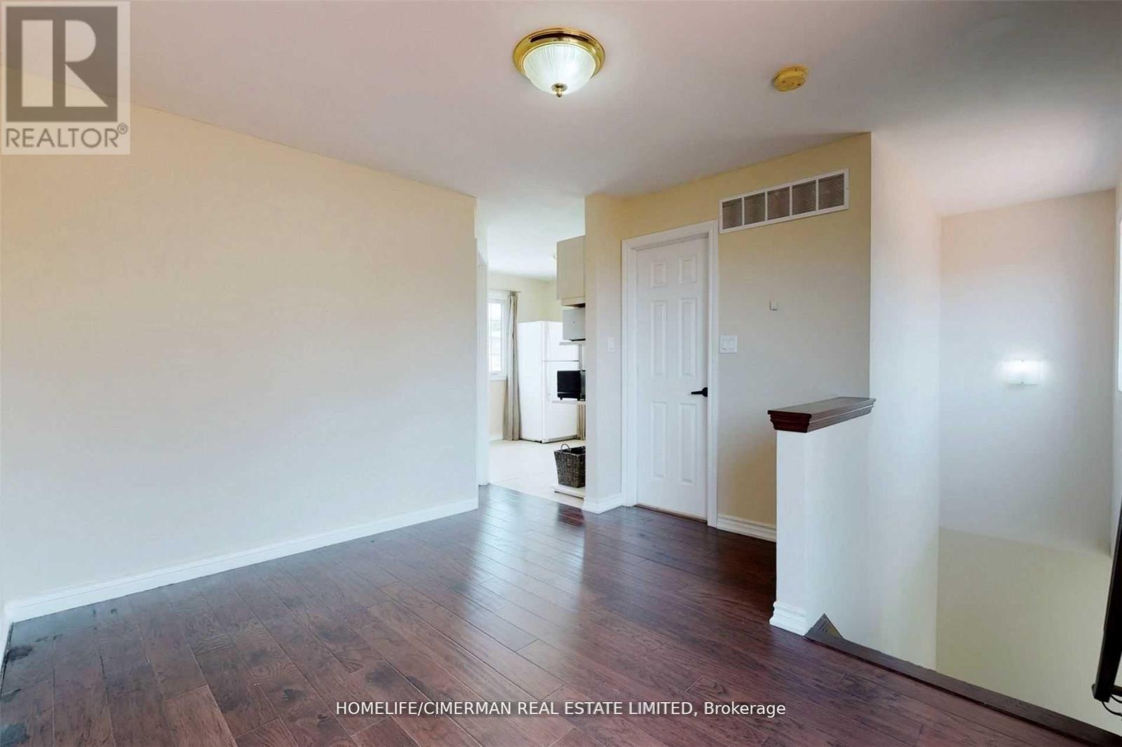 61 SCARLETT ROAD - 19