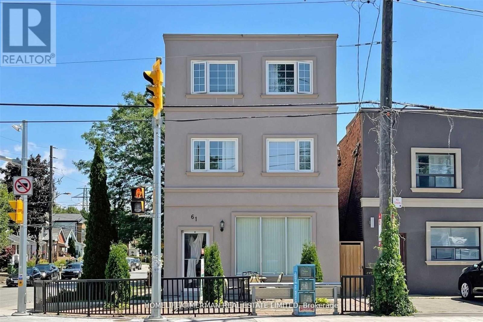 61 SCARLETT ROAD - 6