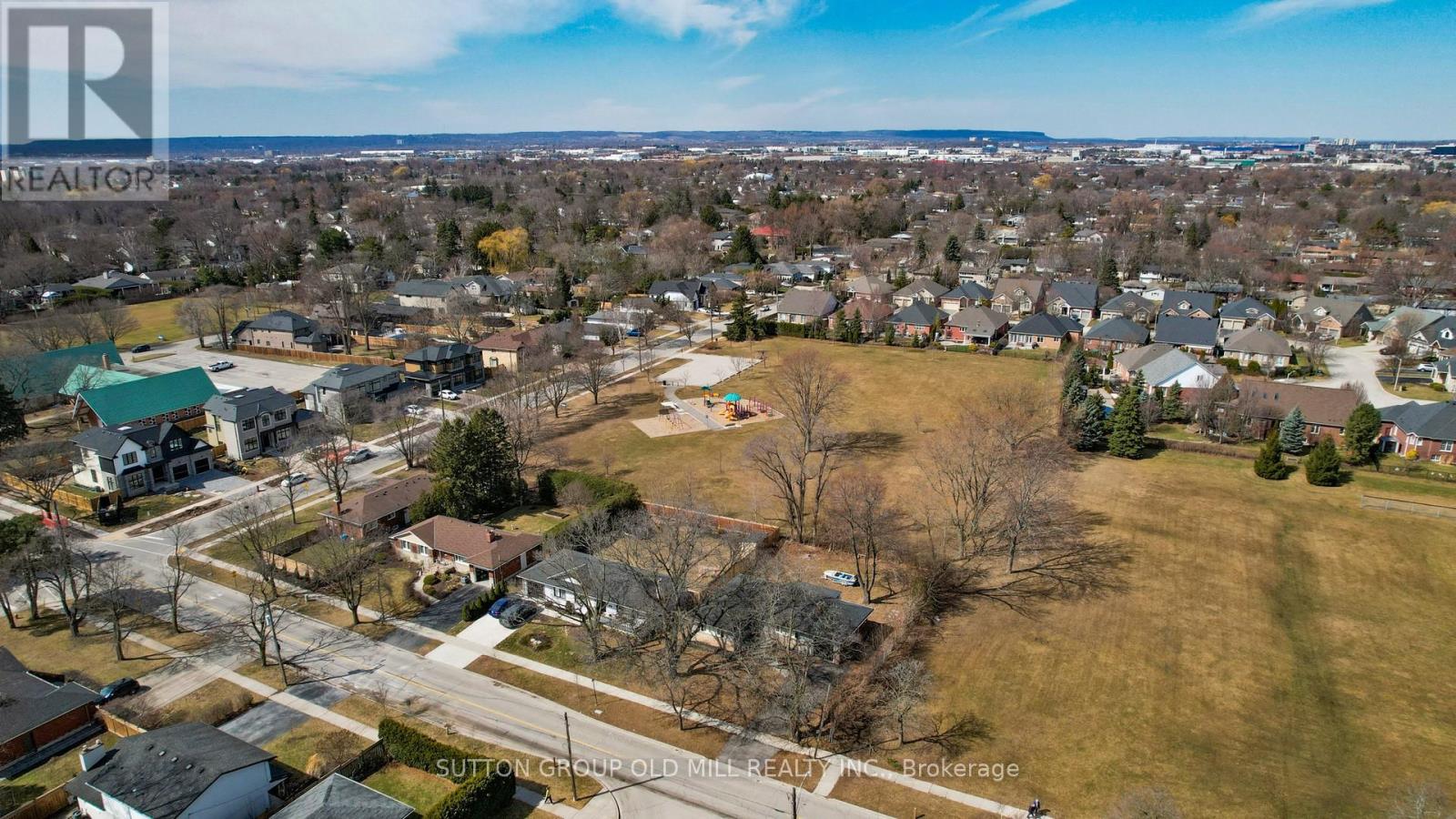 4447 SPRUCE AVENUE - 12