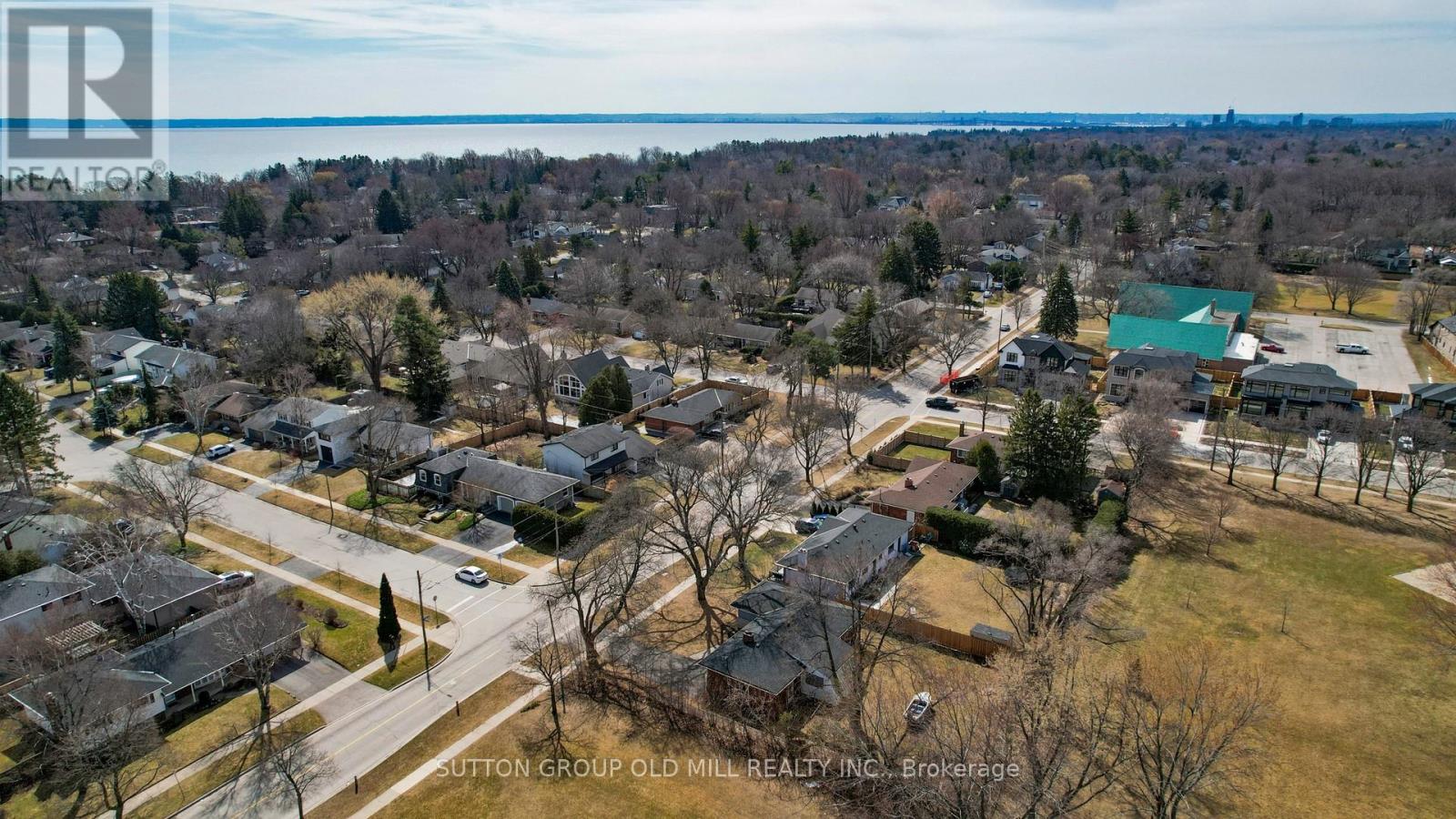 4447 SPRUCE AVENUE - 18