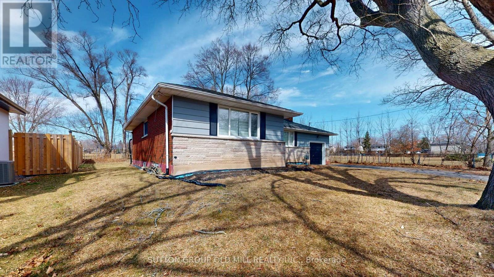 4447 SPRUCE AVENUE - 6