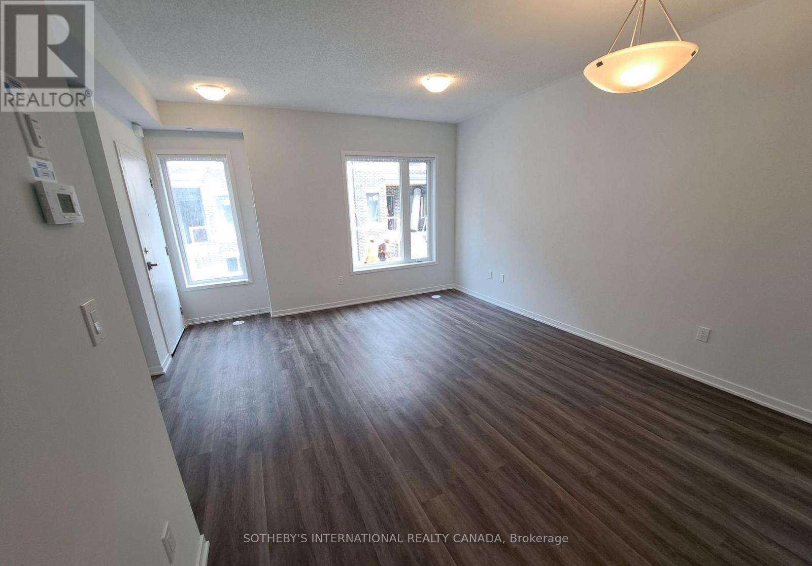 #77 10 WILLIAM JACKSON WAY - 6