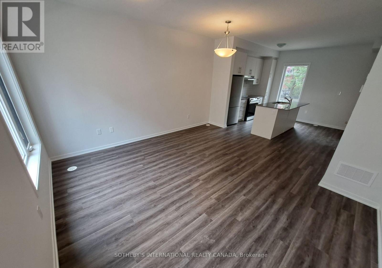 #77 10 WILLIAM JACKSON WAY - 8