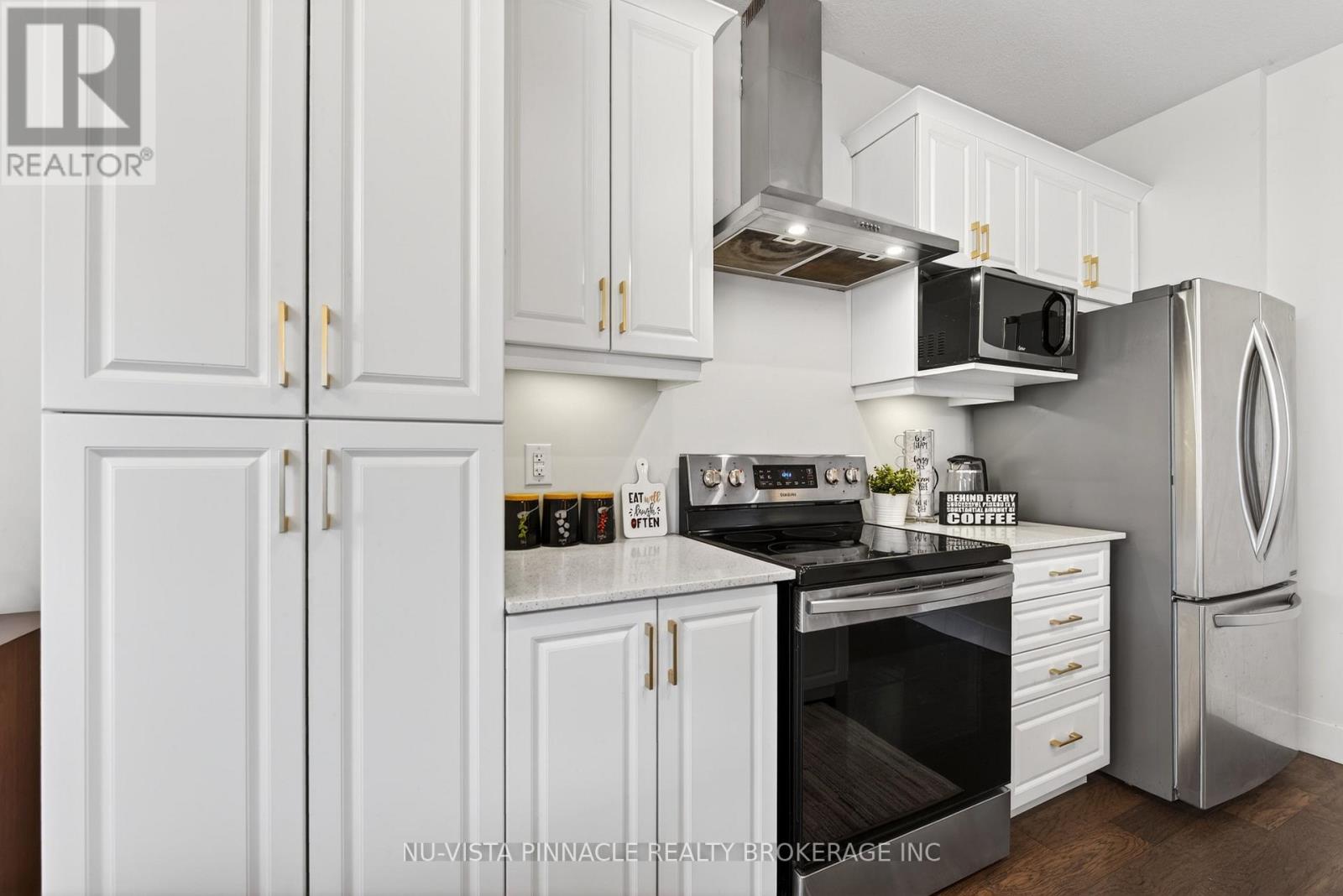1541 APPLEROCK AVENUE - 17