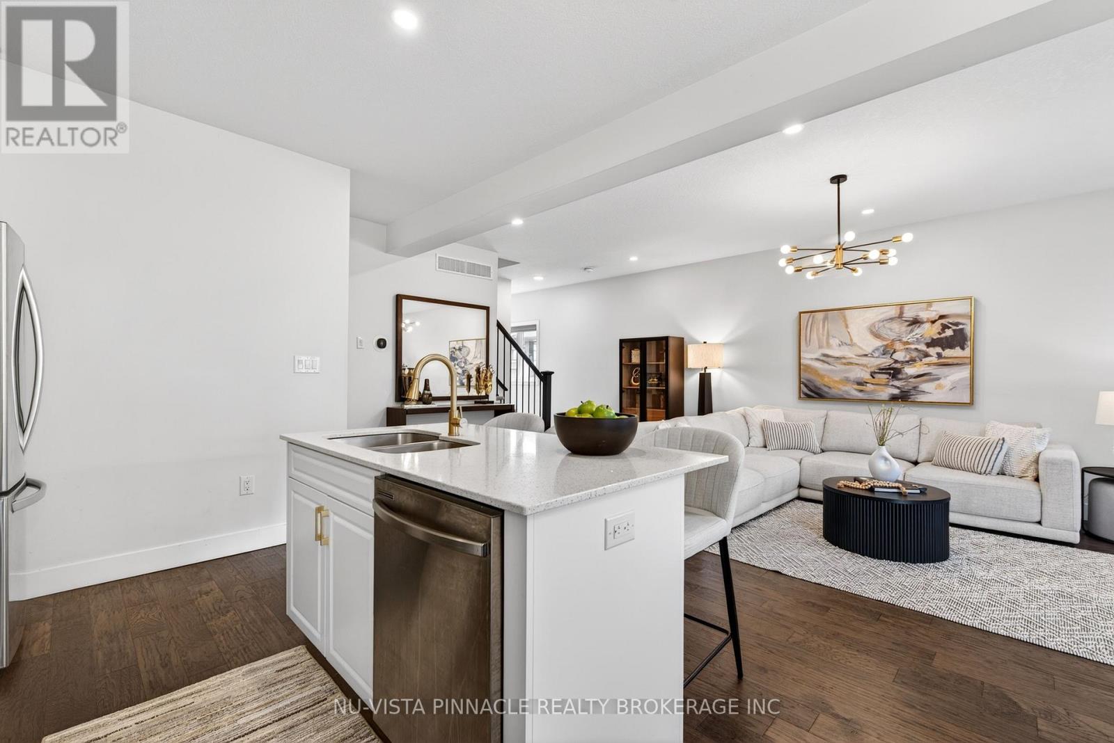 1541 APPLEROCK AVENUE - 18