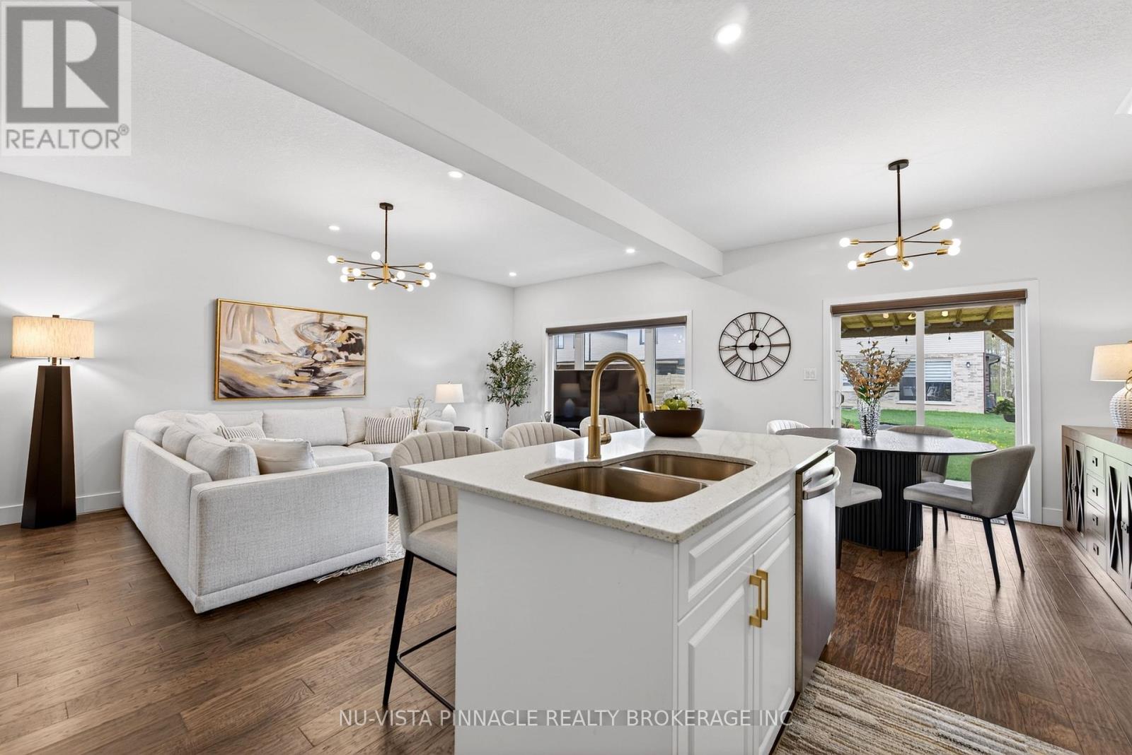 1541 APPLEROCK AVENUE - 20