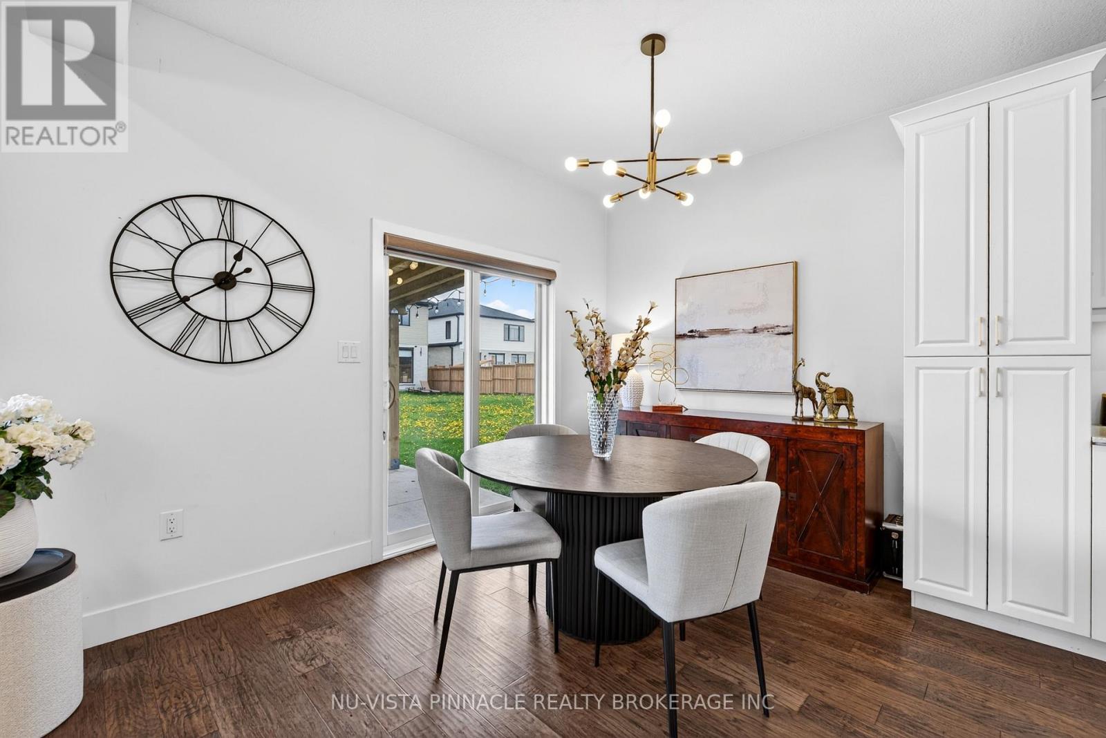 1541 APPLEROCK AVENUE - 21