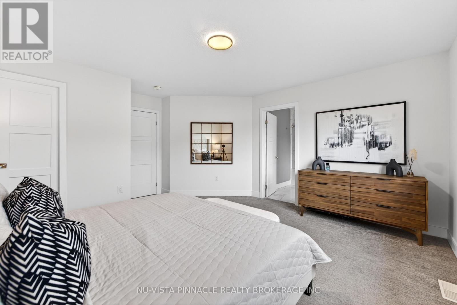1541 APPLEROCK AVENUE - 28
