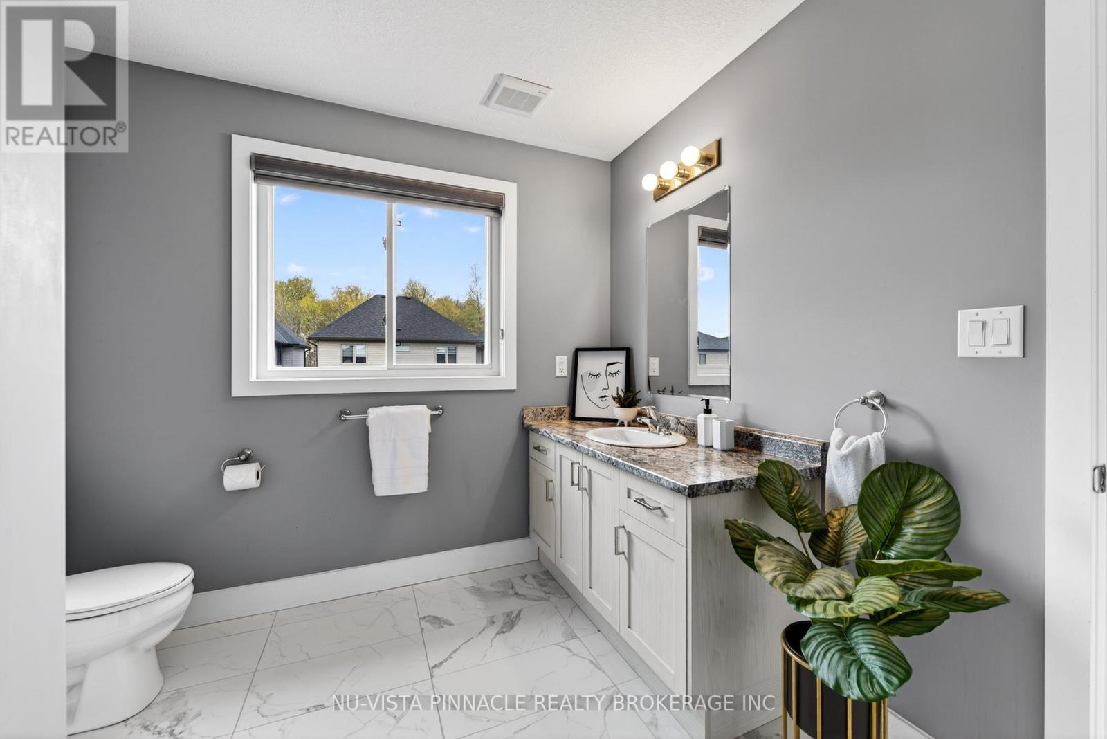 1541 APPLEROCK AVENUE - 30