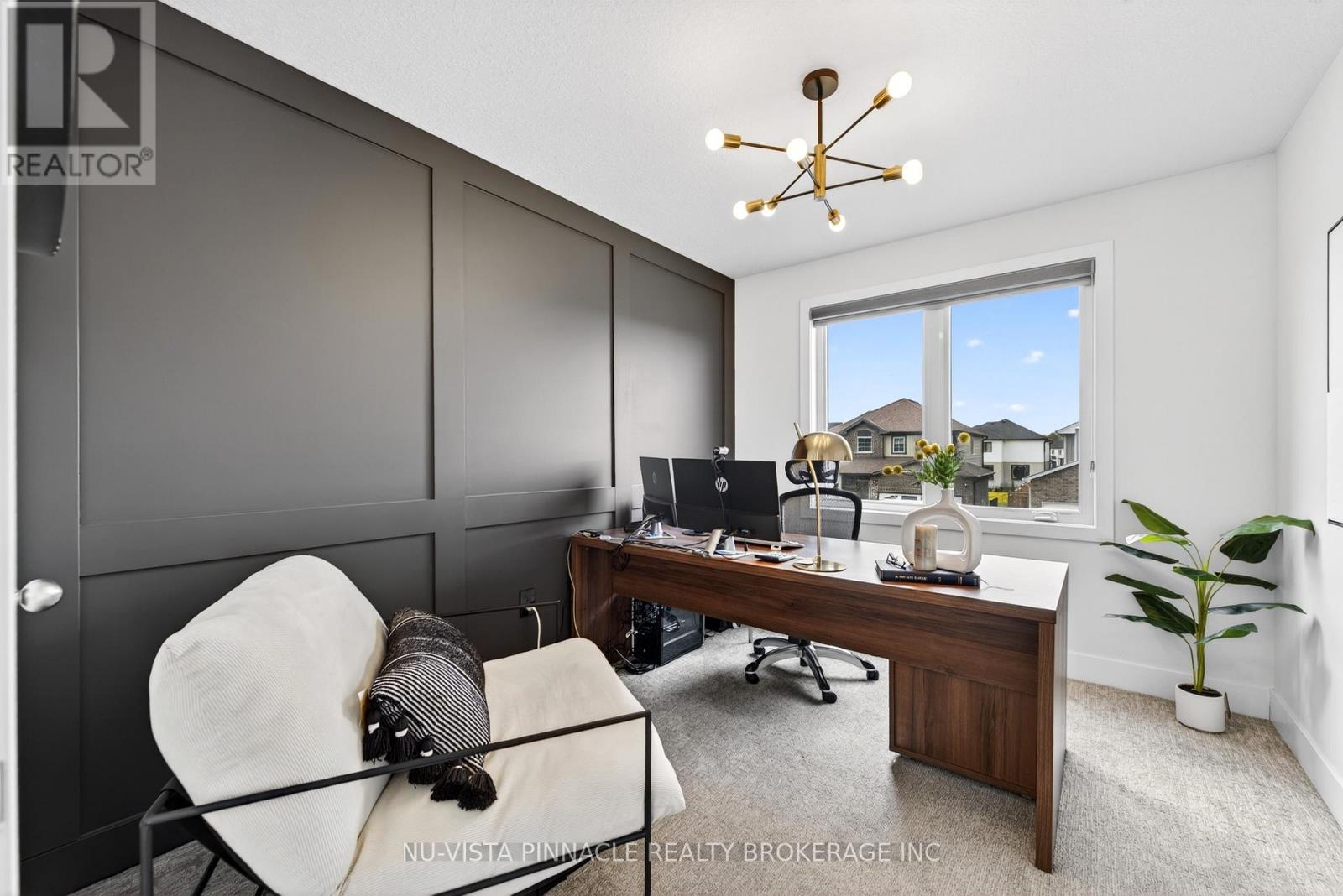 1541 APPLEROCK AVENUE - 34