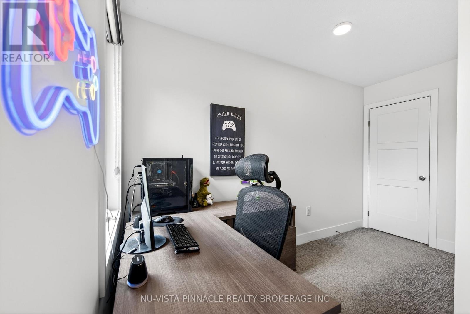 1541 APPLEROCK AVENUE - 37