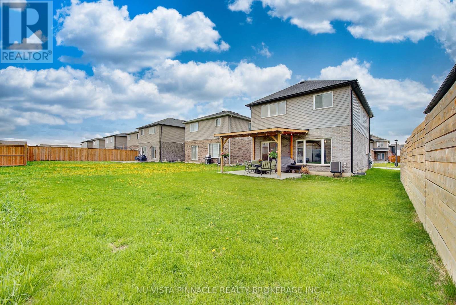 1541 APPLEROCK AVENUE - 41
