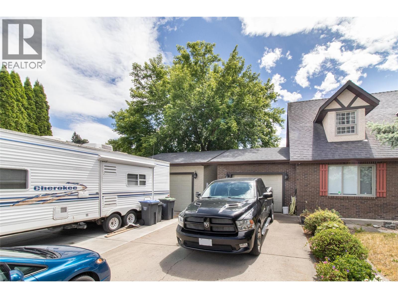 685 Stetson Court, Kelowna