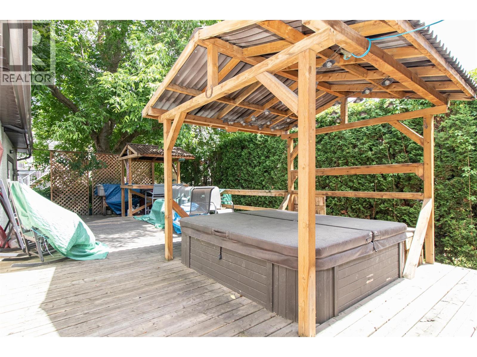 685 Stetson Court, Kelowna