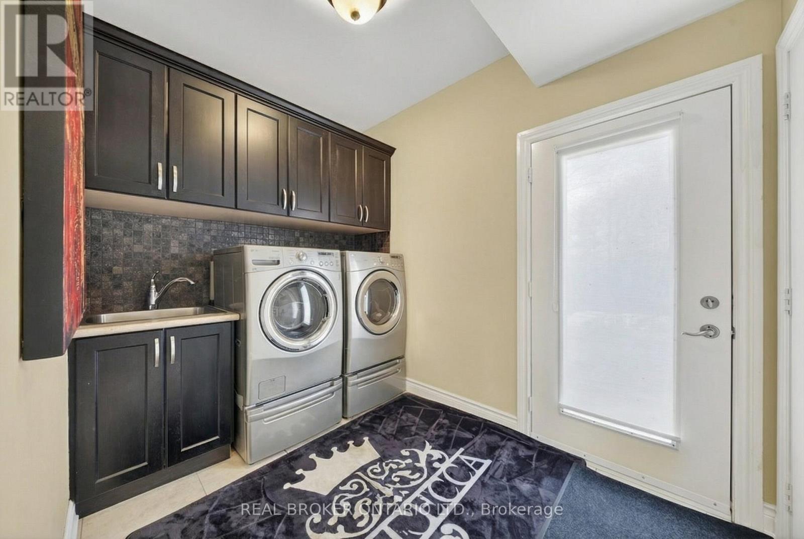 2600 MAPLE STREET - Image 18