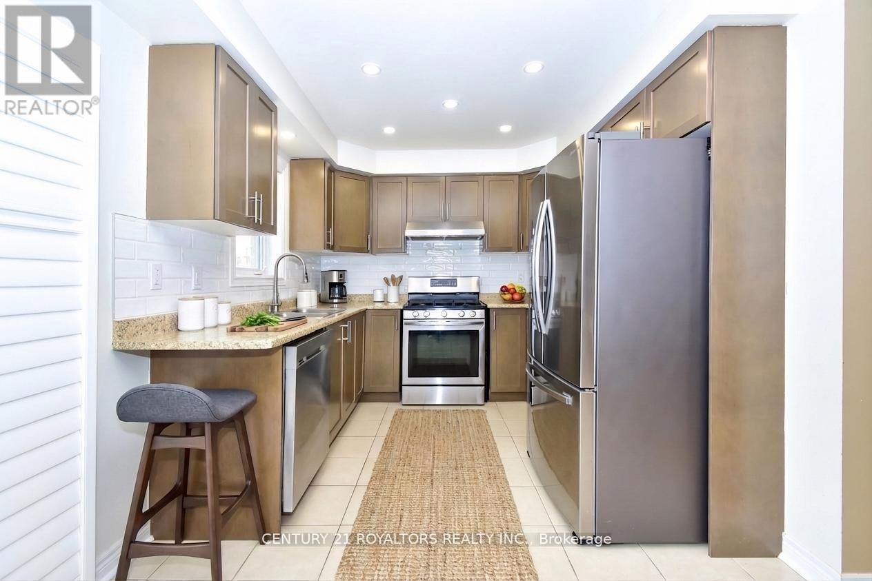 386 THOMPSON STREET - 13