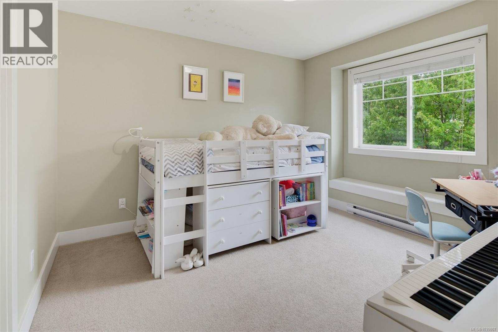 3979 South Valley Dr, Saanich