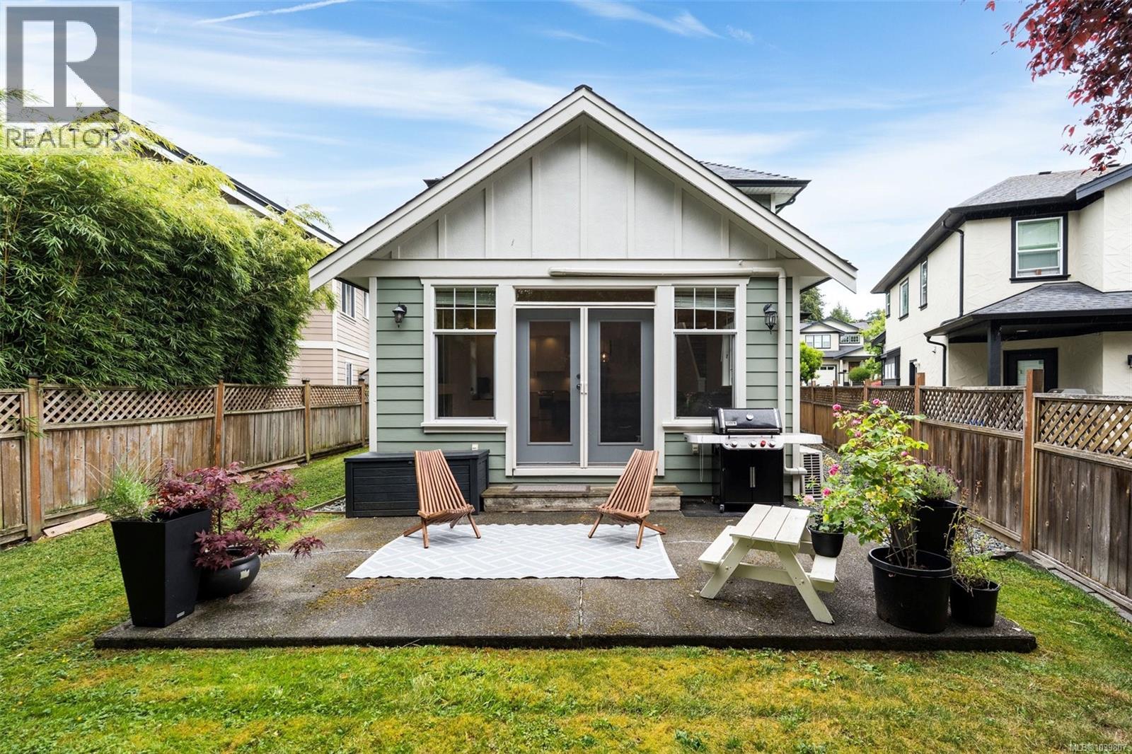 3979 South Valley Dr, Saanich