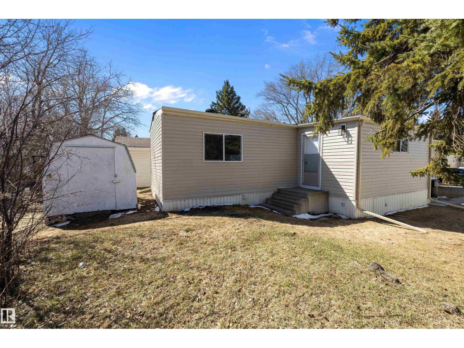 44 Rim RD NW - 32