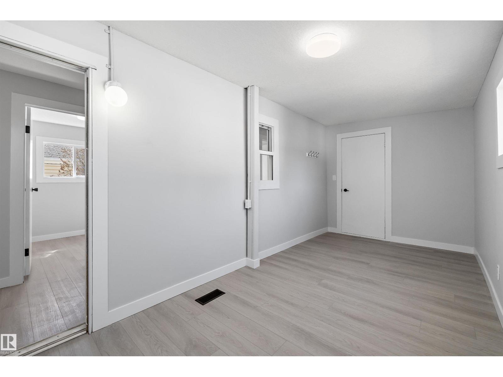 44 Rim RD NW - 11