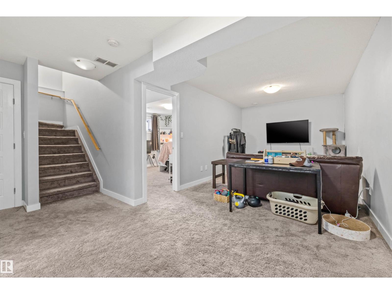 607 40 ST SW — photo 37